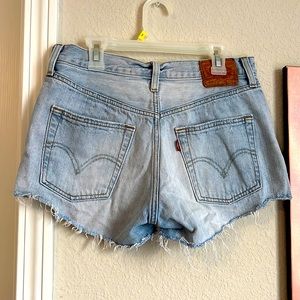 Levi’s Jeans 501 Short Shorts Acid Wash - Size 26
